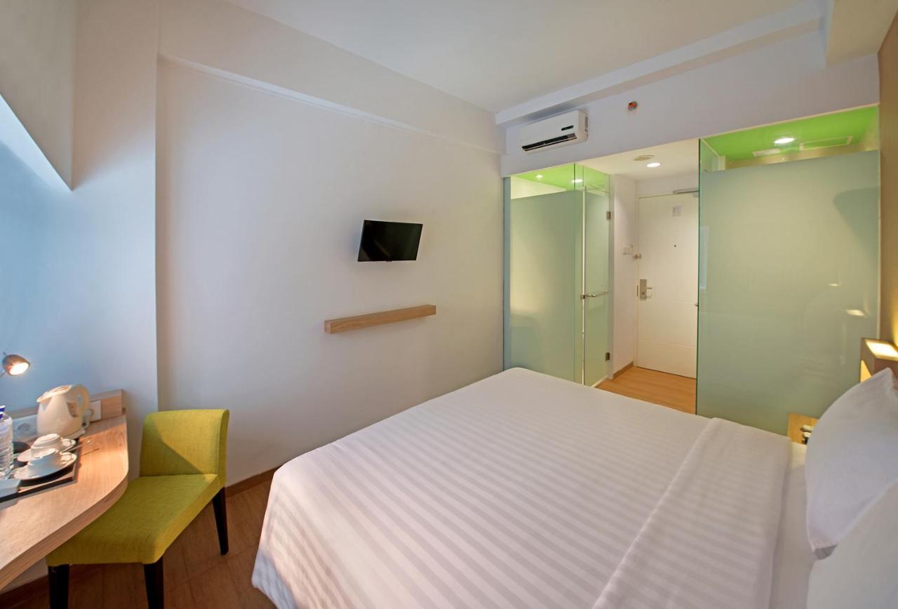 Whiz Prime Hotel Megamas Manado Exteriér fotografie